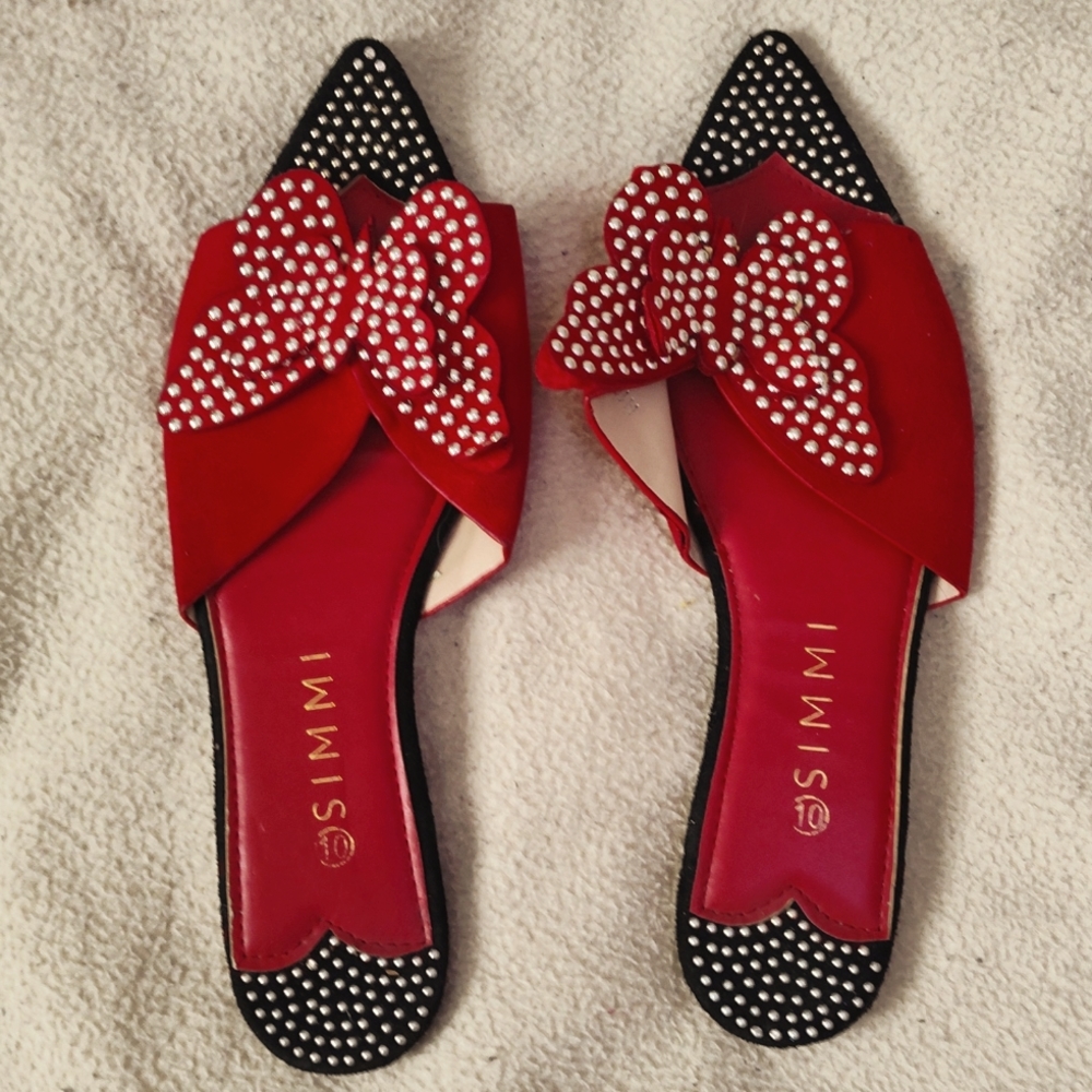 Red butterfly simmi flat